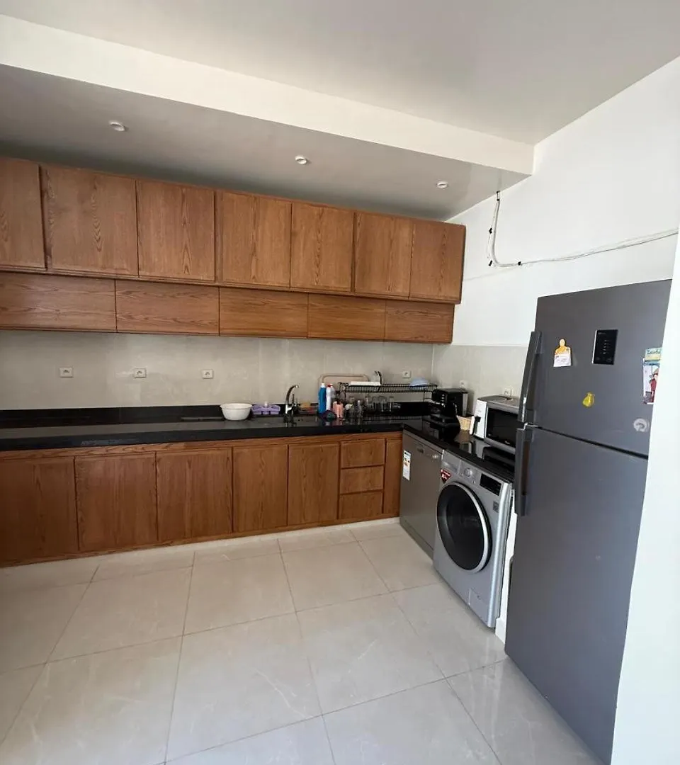 Appartement Central Familial Avec Grande Terrasse Casablanca